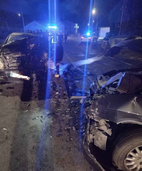 Accidente de tráfico con dous feridos no lugar de Rial, no Concello de Rianxo 