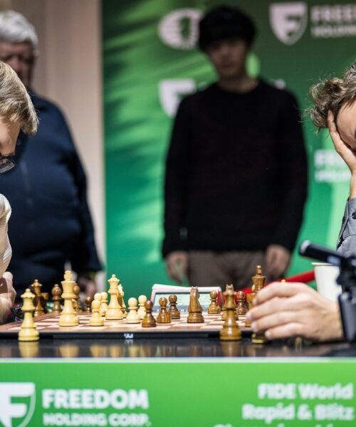 La FIDE intenta convencer a Carlsen para que juegue el Mundial Relámpago de ajedrez