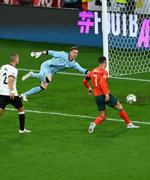 Vitinha rejuvenece a Cristiano y Portugal es finalista de la Nations League