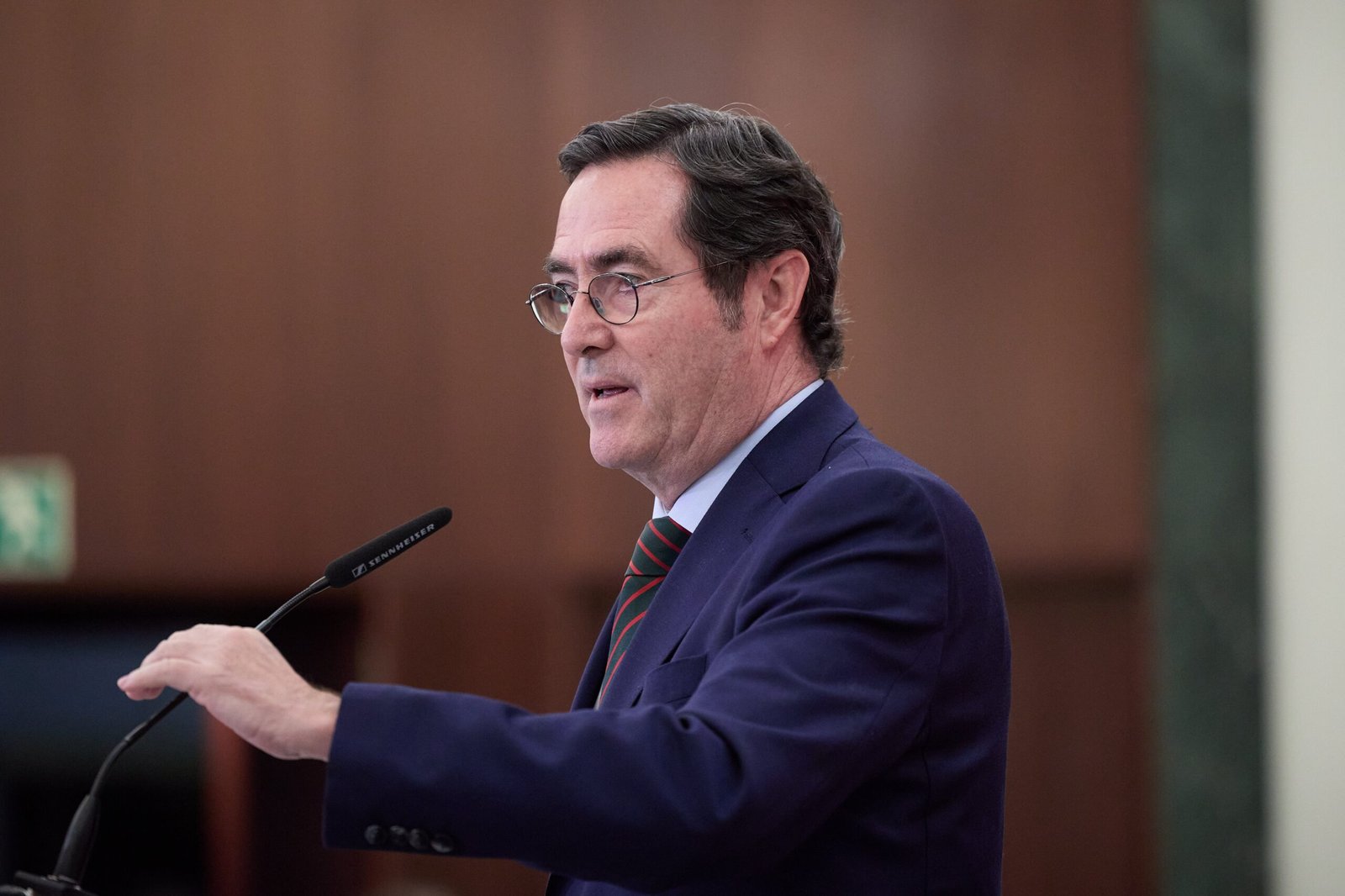 La patronal denuncia una “involución” del diálogo social y reivindica el papel de las empresas en la democracia
