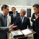 Juanma Moreno saca pecho en Japón de la recuperación de la industria andaluza mientras la oposición se activa ante un hipotético adelanto electoral