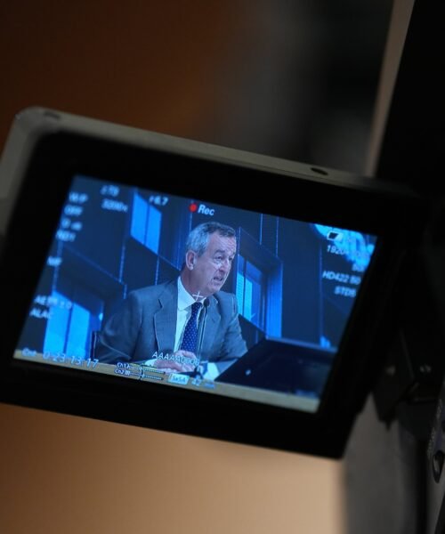 La opa pasa a la siguiente pantalla, la lucha de hojas de cálculo