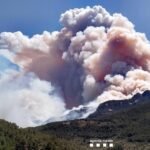El incendio de Paüls (Tarragona) empeora, se amplía el confinamiento e Illa pide la intervención de la UME