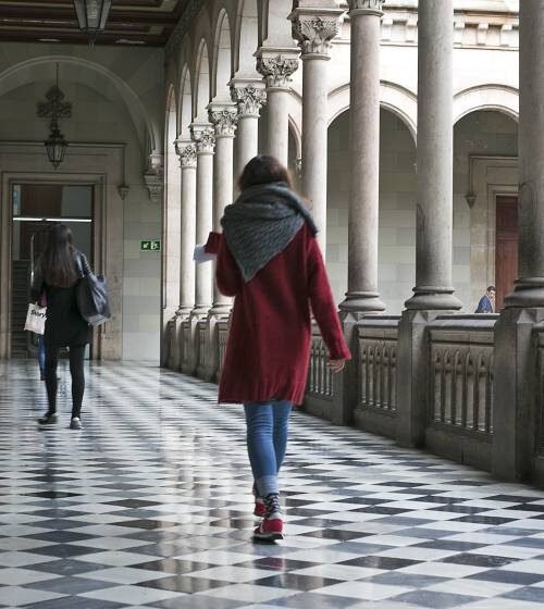 14 mujeres denuncian en una carta abuso de poder y coerción sexual por parte de un catedrático de la Universidad de Barcelona