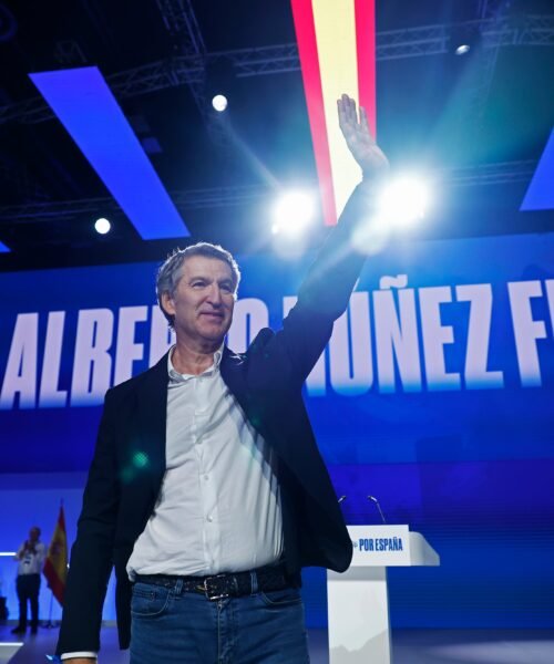 Feijóo culmina un PP a su medida y en estado de euforia