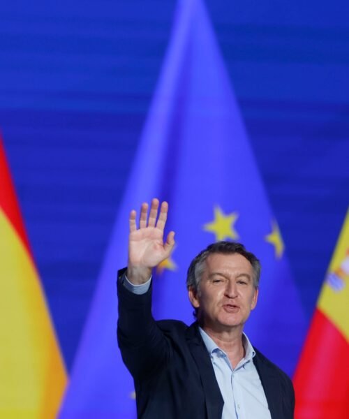 Feijóo aspira a un Gobierno en solitario sin renunciar a alianzas con Vox