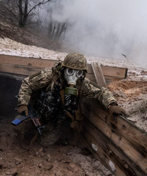 Los servicios de inteligencia de Países Bajos acusan a Rusia de usar armas químicas en Ucrania