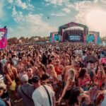 La edición del Reggaeton Beach Festival 2025 llega a Barcelona con estrellas globales y estrena una nueva sede