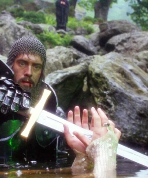 Nueva vida para la Mesa Redonda, Camelot, el grial y Excalibur: una novela reinventa gozosamente la leyenda artúrica