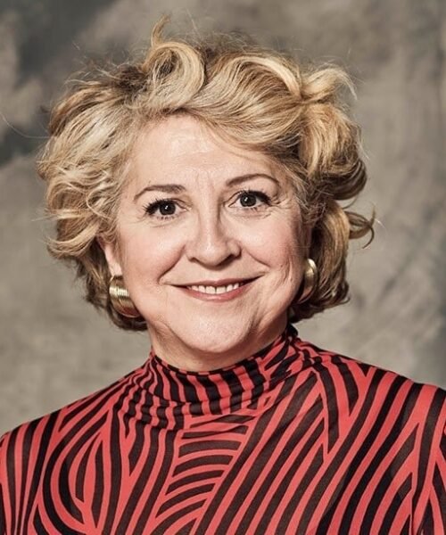 San Sebastián rinde homenaje a Marisa Paredes con el cartel de su 73ª edición y a Esther García con un Premio Donostia