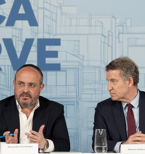 El líder del PP catalán pacta con Feijóo limitar los pactos del partido a la defensa del «orden constitucional» pero sin citar a los de Puigdemont