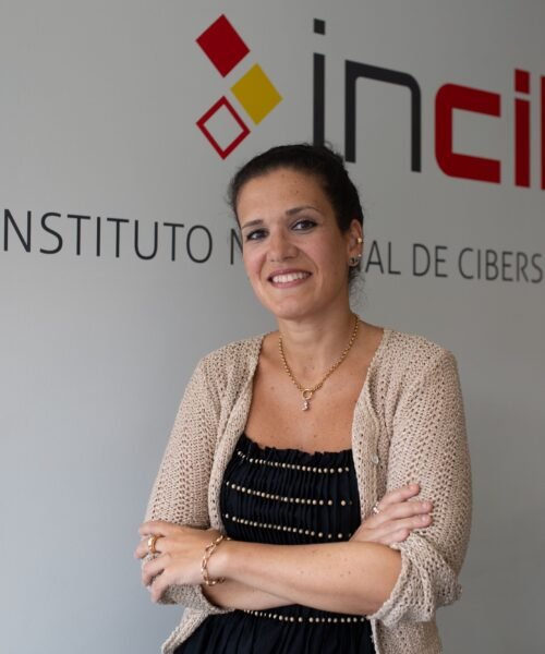 Ángela García Valdés: “Lo más peligroso en la red son las imágenes completamente inocentes convertidas en sexuales”