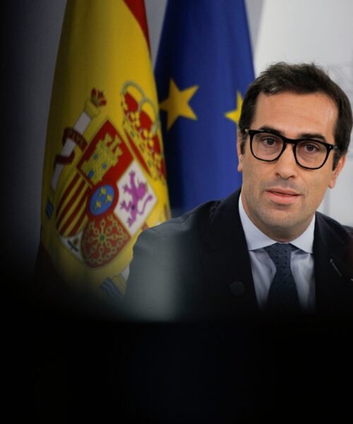 El Gobierno eleva el crecimiento económico de este año una décima, hasta el 2,7%