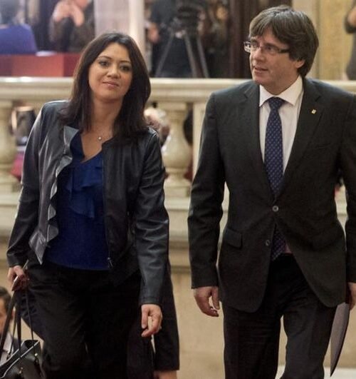El PSC renueva el contrato de 7.000 euros al mes a la mujer de Puigdemont dos días después de reunirse con Illa en Bruselas