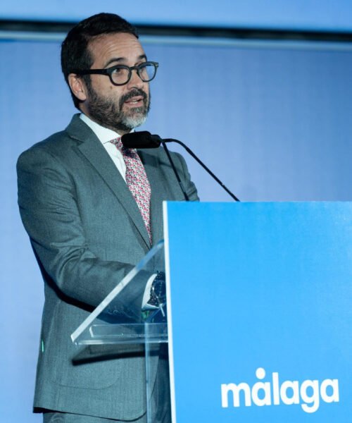 La jueza archiva la denuncia por malos tratos contra el concejal de Turismo del Ayuntamiento de Málaga y pide que se investigue a la mujer que lo acusó