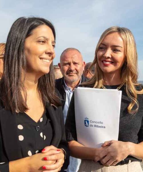 A Xunta avalía novas parcelas para a futura residencia de maiores de Ribeira. O BNG di que “a Consellería levantou o castigo ao concello en canto cambiou de cor”