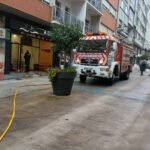 Susto en Ribeira por un incendio na brasería ‘A Cabana’, sufocado polo dono e un empregado