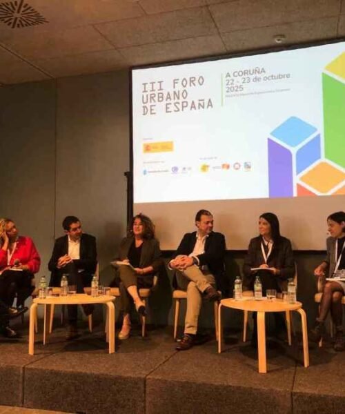 Ribeira presenta no III Foro Urbano de España o seu modelo de cidade sostible, innovadora e dixital