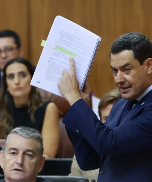 El PP andaluz saca 17 puntos al PSOE, pero podría perder la mayoría absoluta tras la crisis de los cribados