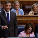 Feijóo insiste en la corrupción, Sánchez en el desorden del PP y Junts avisa de que ha llegado “la hora del cambio”