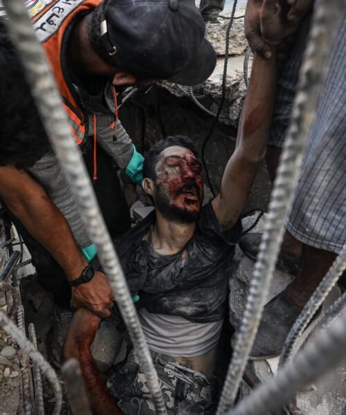 Israel anuncia que retoma el alto el fuego tras causar más de cien muertos, entre ellos 46 niños