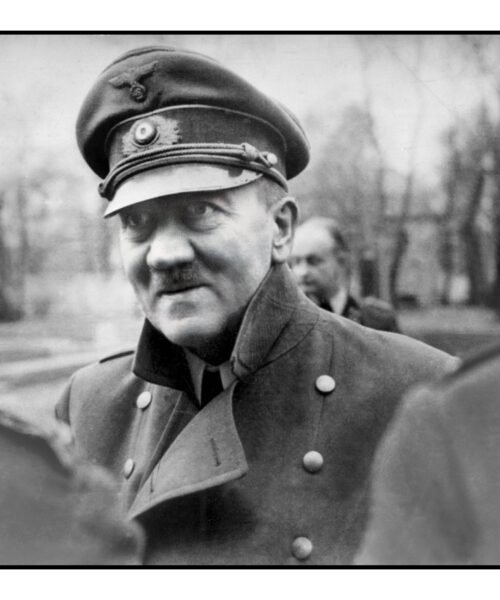 Nuestro hombre en el claustrofóbico búnker de Hitler en las postreras horas de Berlín