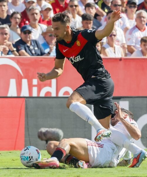 El Mallorca respira y corta la racha del Sevilla