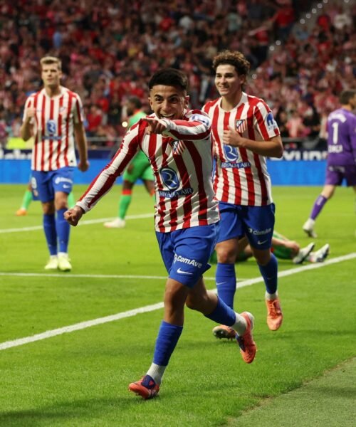 Giuliano rompe, Almada marca y Oblak revive en la victoria por la mínima del Atlético ante Osasuna