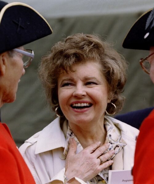 Muere la actriz Prunella Scales, protagonista de la serie ‘Fawlty Towers’