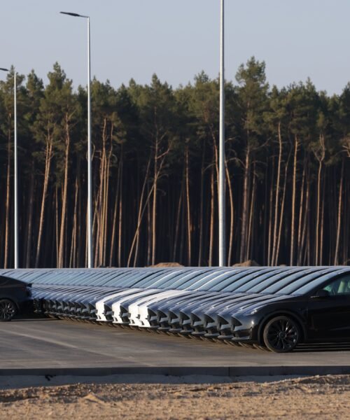Tesla reduce su beneficio un 37% por la caída de márgenes en la venta de coches