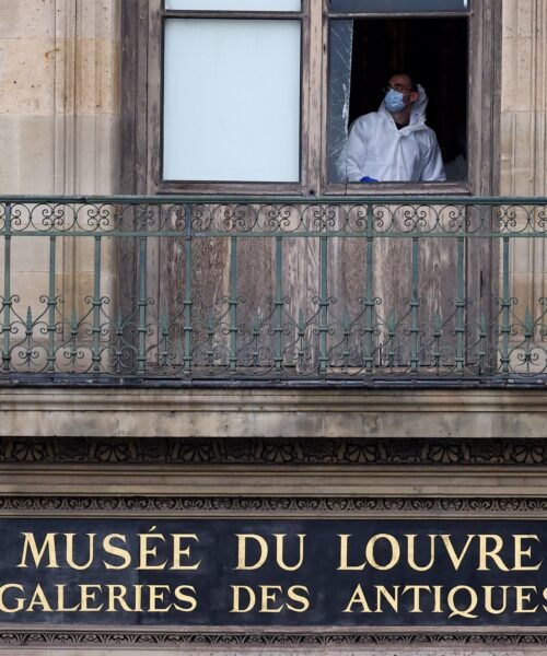 Ladrones de ‘guante fácil’ en el Museo del Louvre