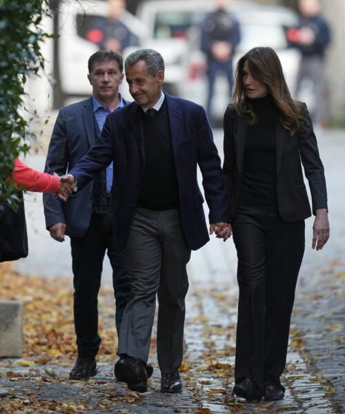 Nicolas Sarkozy, al entrar en prisión: “No es un expresidente de la República quien está encarcelado, sino un hombre inocente”