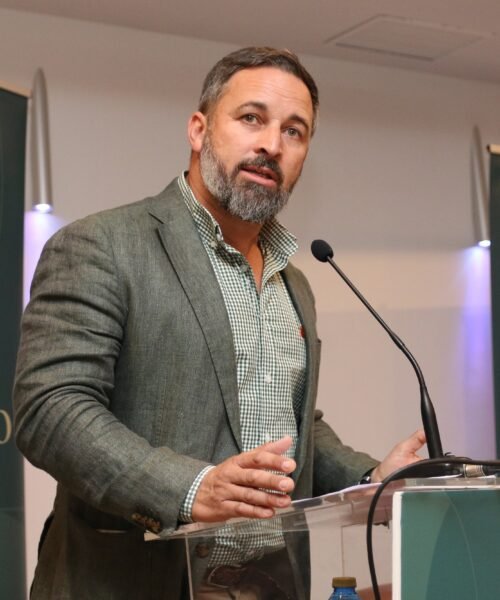 La fundación de Abascal entra por primera vez en pérdidas pese a recibir casi 11 millones de Vox en cinco años