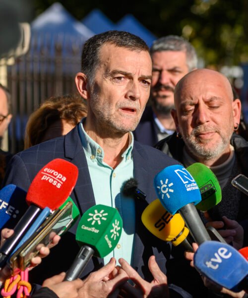 Maíllo se estrena como candidato a la Junta con un guiño a Podemos: «Quien se quiera incorporar va a tener las puertas abiertas»