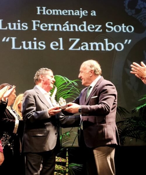 Palma de Plata a Luis el Zambo