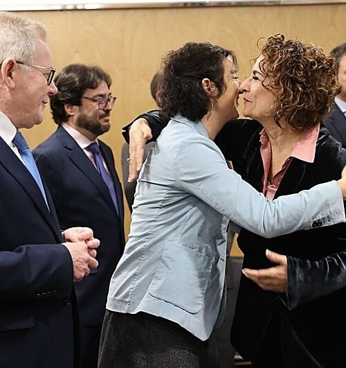 Portazo de Montero a las críticas a su reforma de la financiación: «Esto es voluntario, si alguien no lo quiere que se quede en el actual»