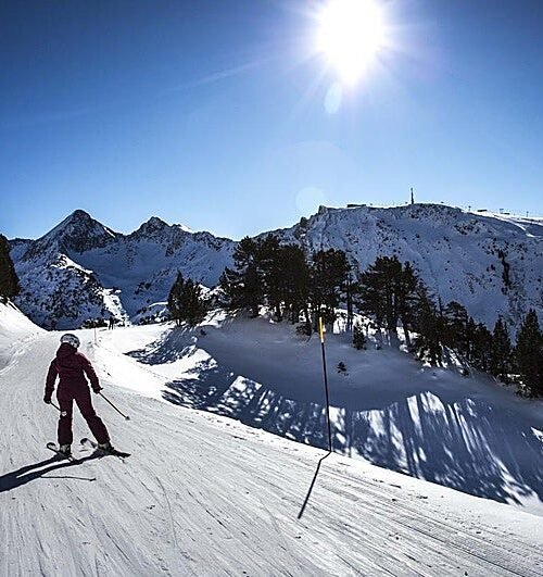 Un esquiador fallecido y otro desaparecido tras quedar atrapados por un alud en Baqueira-Beret