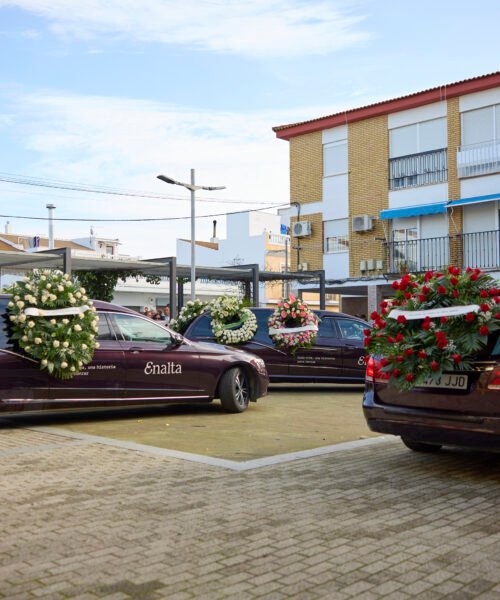 Globos blancos por Pepe: Aljaraque despide a los Zamorano Álvarez, de los que solo sobrevivió la niña Cristina