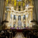 Misa multitudinaria en la Catedral de Málaga por las víctimas del accidente ferroviario: el obispo hace un llamamiento a la unidad y a «no dejarse contagiar por el sectarismo»