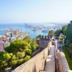 Confirmado por la prensa británica: esta es la ciudad andaluza que hay que visitar por sus «3.000 horas de sol»