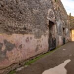 Descifrados casi 300 grafitis en un corredor de Pompeya, la red social de la época