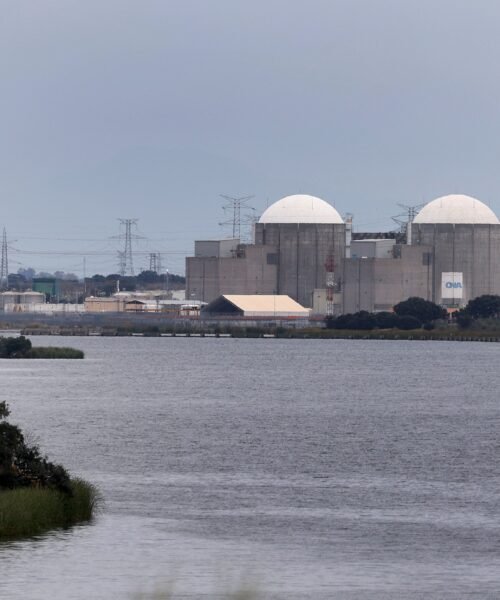 Una delegación de eurodiputados analizará las consecuencias del cierre de Almaraz