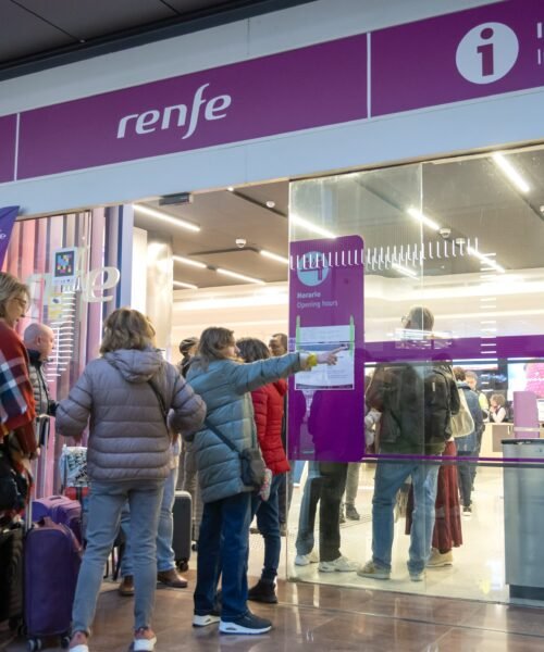 Consumo alerta de una posible subida de precios en los transportes alternativos al tren por el accidente en Adamuz