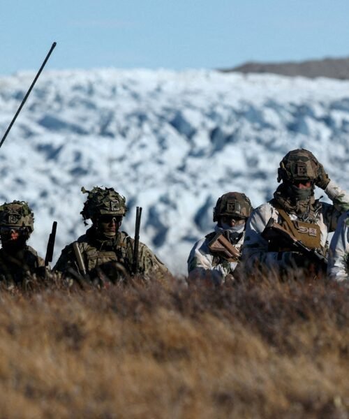 Francia pide activar a la OTAN en Groenlandia