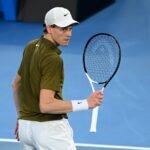 Jannik Sinner bate a Ben Shelton en tres sets y pasa a las semifinales