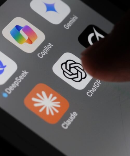 ¿Se puede drogar a la IA? Así responde ChatGPT cuando ‘toma’ ayahuasca o marihuana