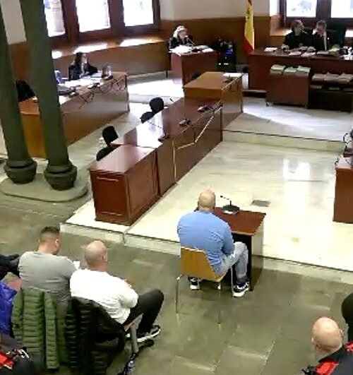 Los ‘Casuals’ eluden la cárcel tras haber sido condenados por extorsión