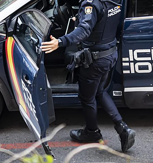 Detenidas cinco personas por explotar laboralmente a 65 extranjeros en Murcia