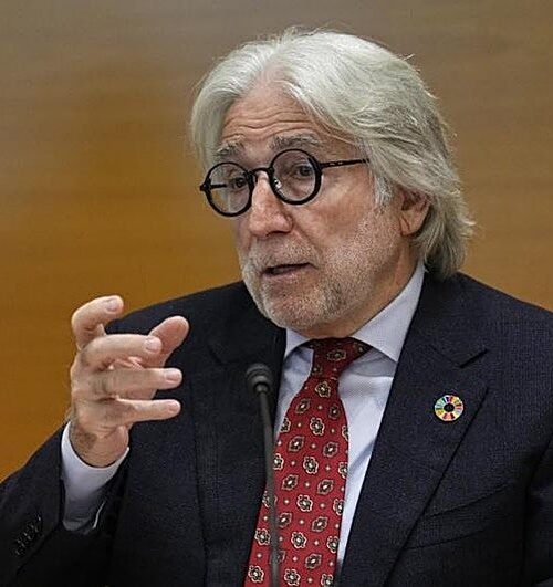 La patronal Fomento celebra la regularización de inmigrantes anunciada por el Gobierno