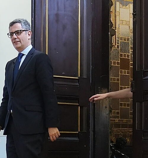 El Gobierno pacta con ERC crear 90 unidades judiciales más en Cataluña en 2027